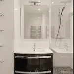 Ecrin Parisien Cosy & Chic Au Pied Des Champs Elysees 1 Min Paris